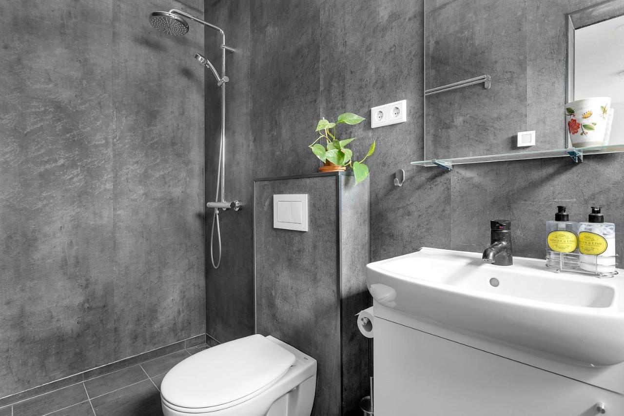 Lovely Studio Apartment With Hot Tub Reykjavík Exterior foto
