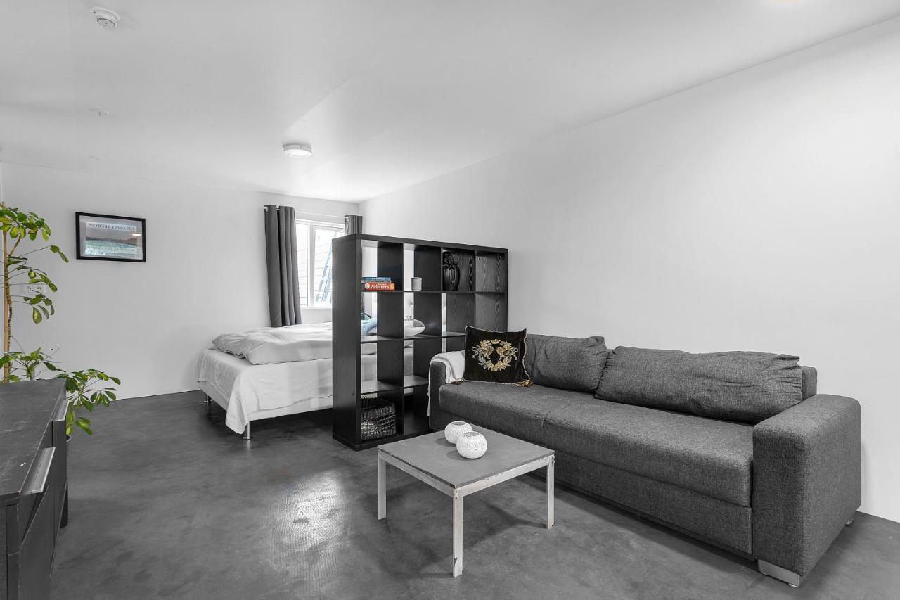 Lovely Studio Apartment With Hot Tub Reykjavík Exterior foto